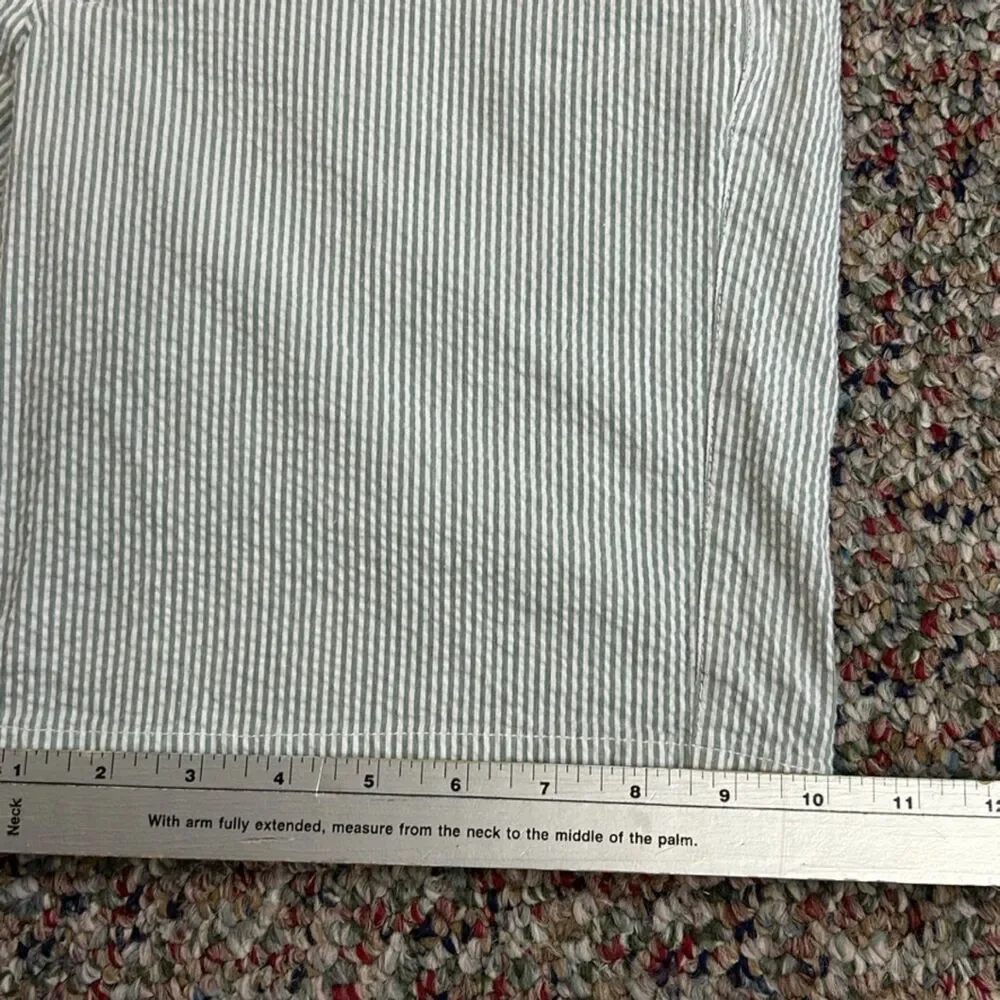 J. Crew Men's Green White Pinstripe Seersucker Flat Front PreppyPinst Shorts Siz